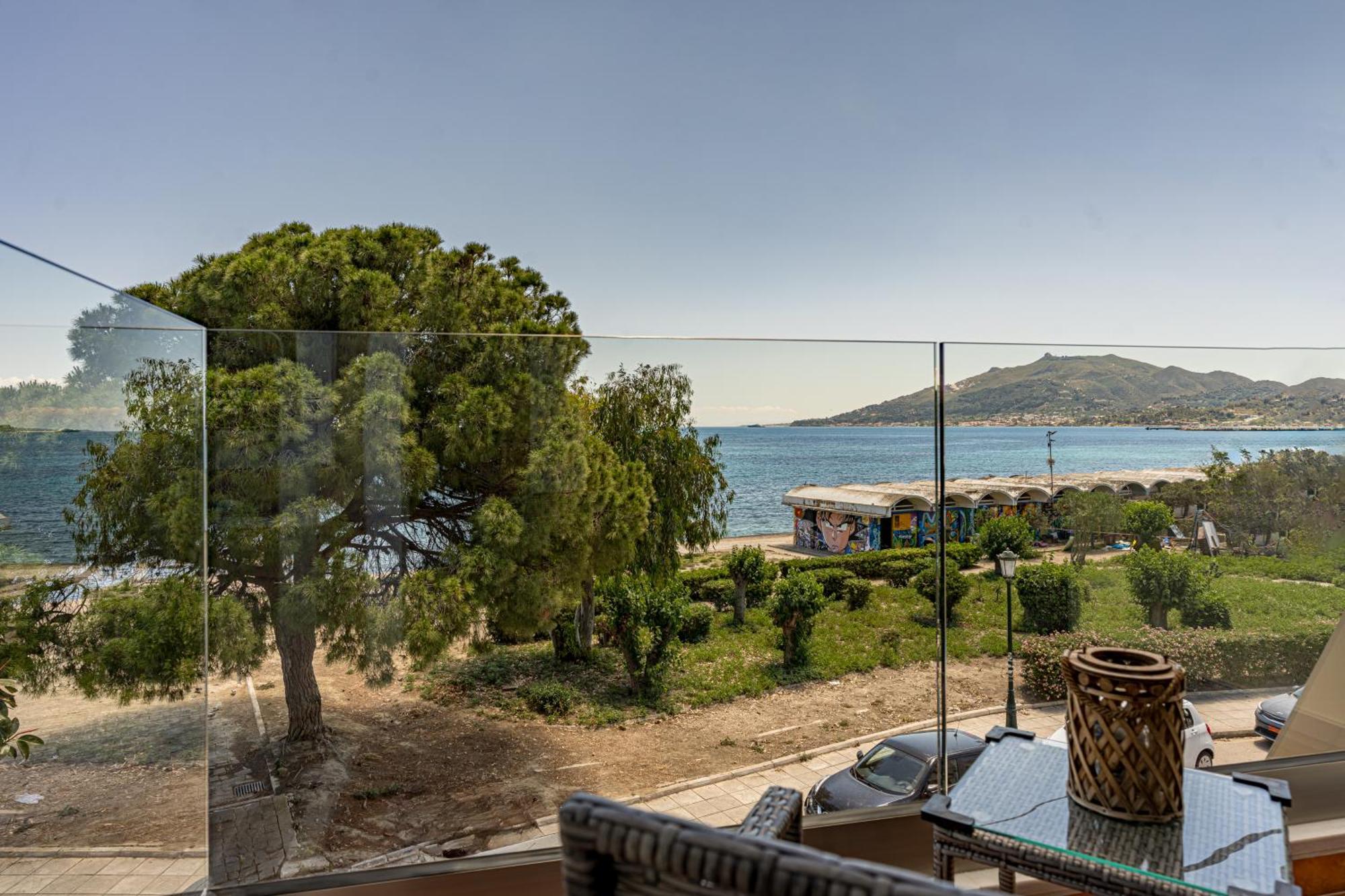 Mandy Seafront Studios Zákynthos by Eksteriør bilde